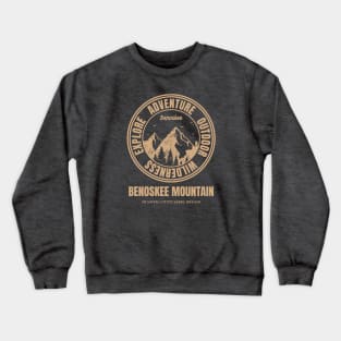 Mountain Hike In Beenoskee Ireland, Hiker’s HikingTrails Crewneck Sweatshirt